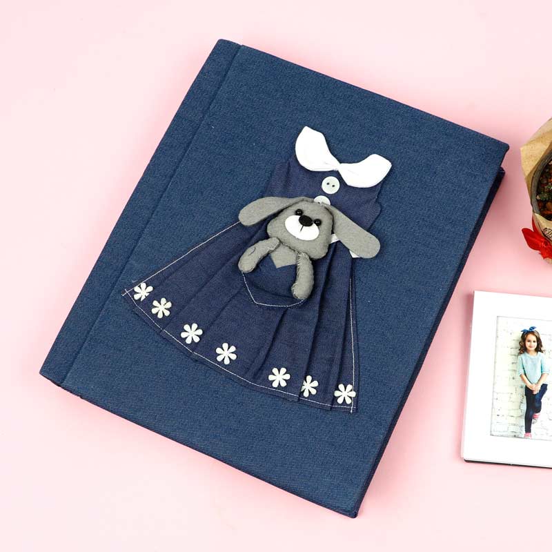 آلبوم عکس طرح خرگوش پیراهن آبی 16*21 سانتی متر