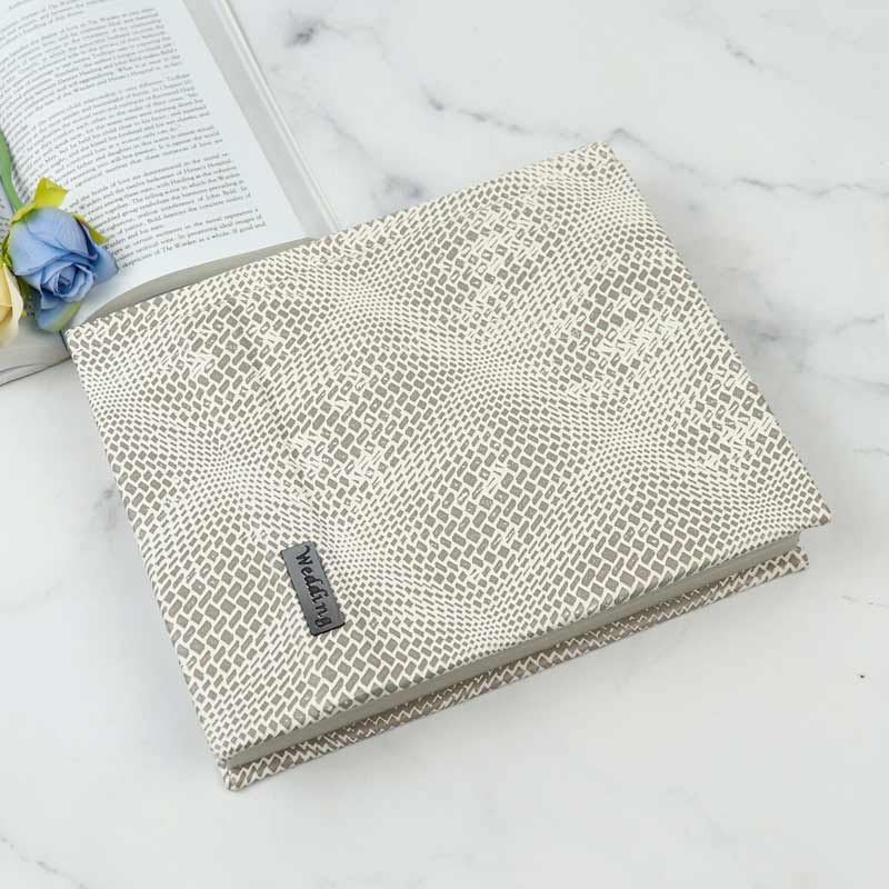 آلبوم عکس طرح پوست ماری کرم طوسی 16*21 سانتی متر