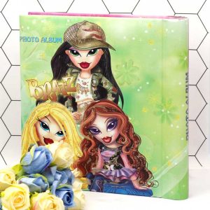 آلبوم عکس چسبی سیمی طرح Bratz_6933640542bfb.jpeg آلبوم عکس چسبی سیمی طرح Bratz