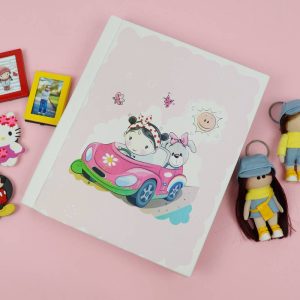 آلبوم عکس کودک طرح دختر صورتی 21*16 سانتی متر_69336627f3b51.jpeg آلبوم عکس کودک طرح دختر صورتی 21*16 سانتی متر