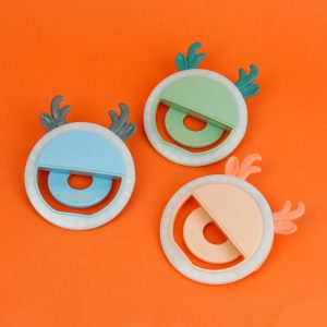 رینگ لایت سلفی طرح گوزن_693339ba712f2.jpeg رینگ لایت سلفی طرح گوزن