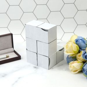 قاب عکس روبیک 10*10 سانتی متر_69335b27ef661.jpeg قاب عکس روبیک 10*10 سانتی متر