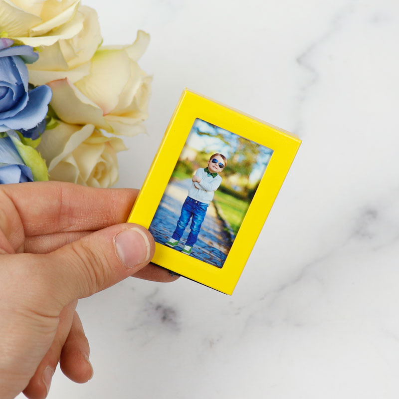 قاب عکس مگنتی زرد 6*4 سانتی متر - Image 3