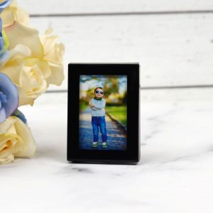 قاب عکس مگنتی مشکی 6*4 سانتی متر_693366a6076ed.jpeg قاب عکس مگنتی مشکی 6*4 سانتی متر